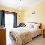 Maray Near Porto De Mos And Dona Ana Apartment