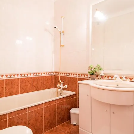 Maray Near Porto De Mos And Dona Ana لاغوس