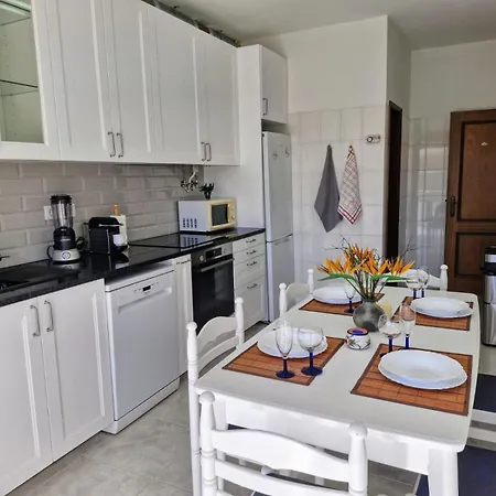 Apartment Maray Near Porto De Mos And Dona Ana *