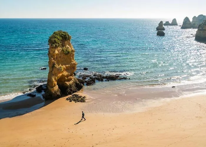 Maray Near Porto De Mos And Dona Ana * ラゴス