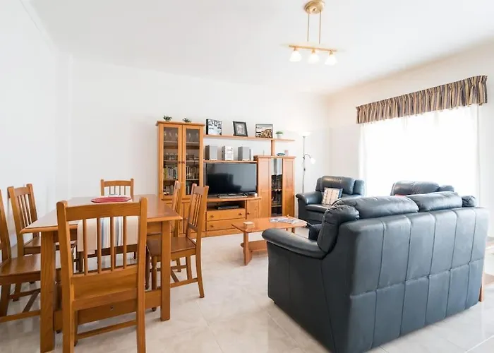 Maray Near Porto De Mos And Dona Ana * ラゴス