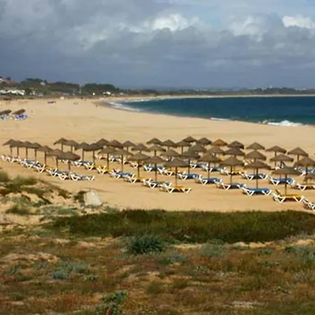 Maray Near Porto De Mos And Dona Ana