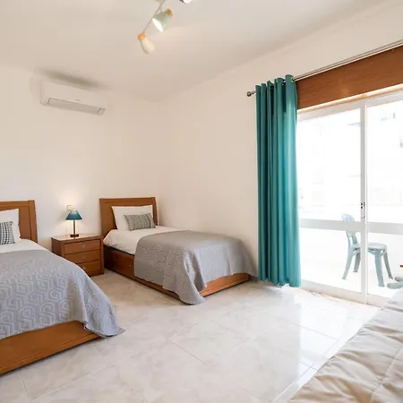 Apartment Maray Near Porto De Mos And Dona Ana