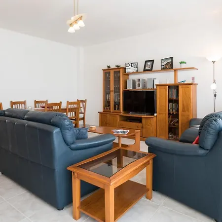 Apartment Maray Near Porto De Mos And Dona Ana *