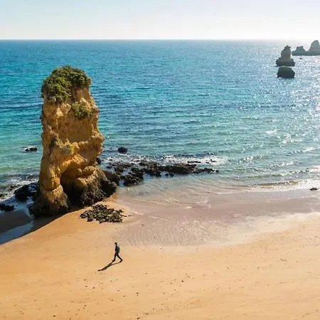 Maray Near Porto De Mos And Dona Ana * Lagos