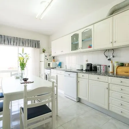 Apartment Maray Near Porto De Mos And Dona Ana